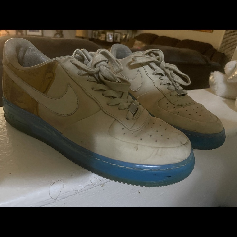 A shoe for memories